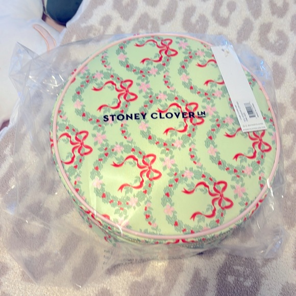 Stoney Clover Lane Handbags - Stoney Clover Lane Holiday Circle Top